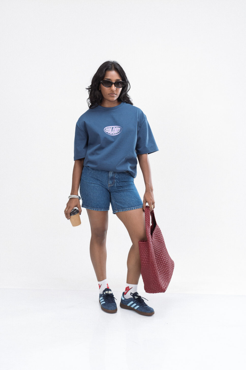 oval-blue-front-onbody